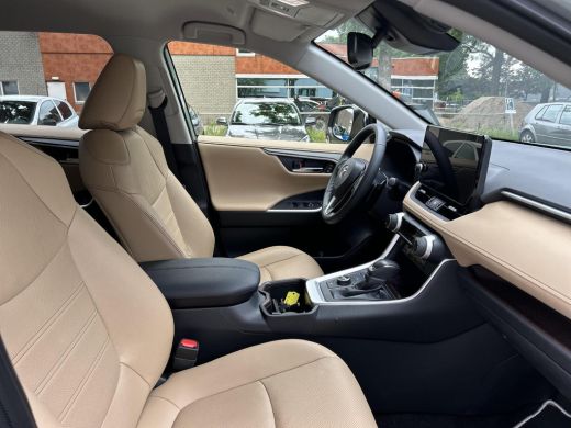 Toyota RAV4 2.5 Hybrid AWD Executive ActivLease financial lease