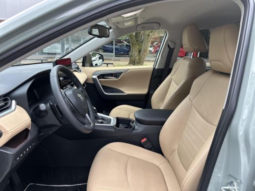 Toyota RAV4 2.5 Hybrid AWD Executive ActivLease financial lease