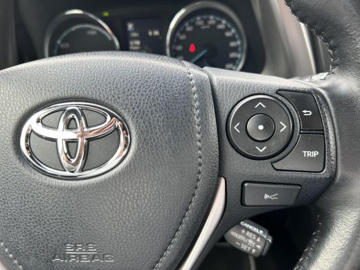Toyota RAV4 2.5 Hybrid AWD Style ActivLease financial lease