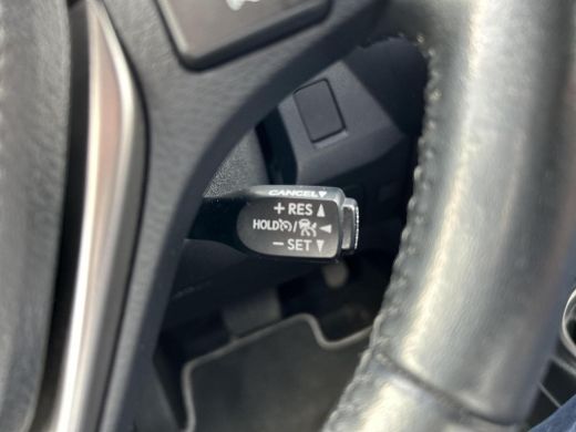 Toyota RAV4 2.5 Hybrid AWD Style ActivLease financial lease