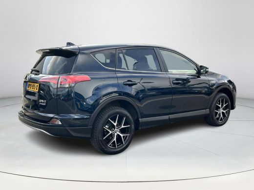 Toyota RAV4 2.5 Hybrid AWD Style ActivLease financial lease