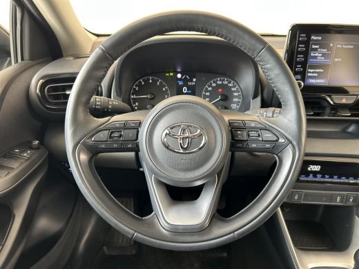 Toyota Yaris 1.5 VVT-i Dynamic | Apple CarPlay | Climate Control | LM velgen | Rijklaarprijs incl. garantie | ActivLease financial lease