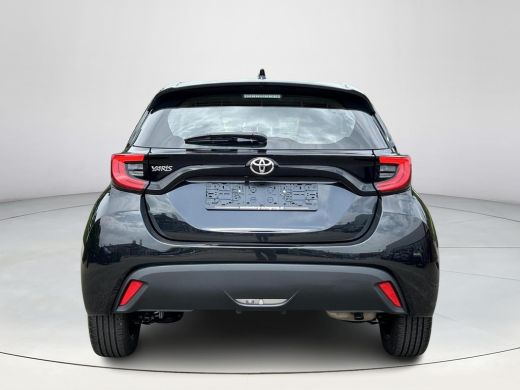 Toyota Yaris 1.5 VVT-i Dynamic | Apple CarPlay | Climate Control | LM velgen | Rijklaarprijs incl. garantie | ActivLease financial lease