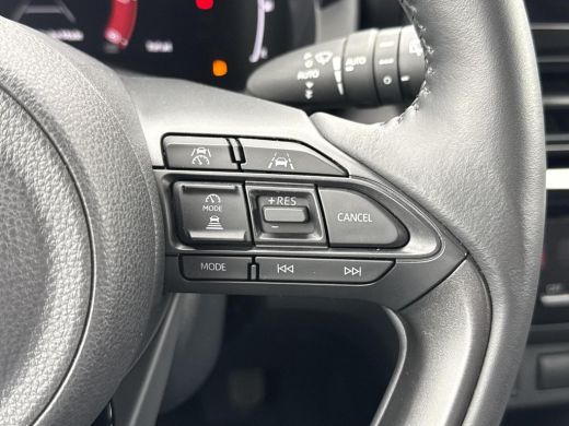 Toyota Yaris Cross 1.5 Hybrid Dynamic **KEYLESS/ STOEL EN STUURWIELVERWARMING/ 36 MAANDEN GARANTIE/ ActivLease financial lease