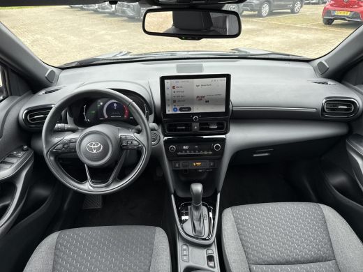 Toyota Yaris Cross 1.5 Hybrid Dynamic **KEYLESS/ STOEL EN STUURWIELVERWARMING/ 36 MAANDEN GARANTIE/ ActivLease financial lease