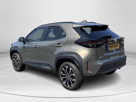 Toyota Yaris Cross 1.5 Hybrid Dynamic | Navigatie | Stoel- + stuurverwarming | Keyless entry | 17 inch LM-velgen | ActivLease financial lease