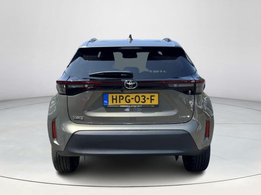 Toyota Yaris Cross 1.5 Hybrid Dynamic | Navigatie | Stoel- + stuurverwarming | Keyless entry | 17 inch LM-velgen | ActivLease financial lease