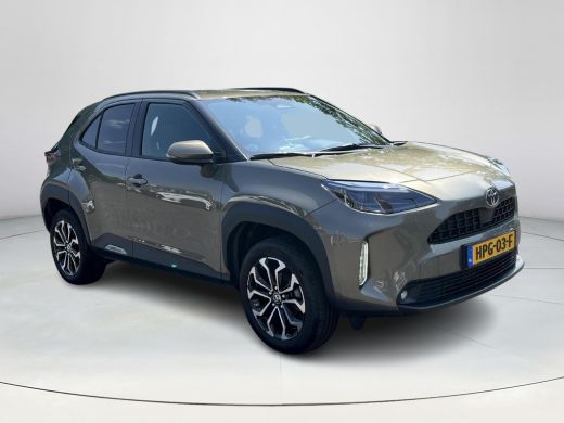 Toyota Yaris Cross 1.5 Hybrid Dynamic | Navigatie | Stoel- + stuurverwarming | Keyless entry | 17 inch LM-velgen | ActivLease financial lease