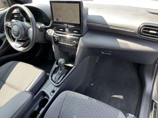 Toyota Yaris Cross 1.5 Hybrid Dynamic | Navigatie | Stoel- + stuurverwarming | Keyless entry | 17 inch LM-velgen | ActivLease financial lease