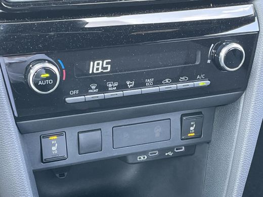 Toyota Yaris Cross 1.5 Hybrid Dynamic | Stoel- + stuurverwarming | Navigatie | Keyless entry | LED koplampen | ActivLease financial lease