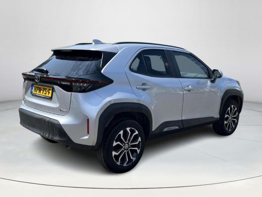 Toyota Yaris Cross 1.5 Hybrid Dynamic | Stoel- + stuurverwarming | Navigatie | Keyless entry | LED koplampen | ActivLease financial lease
