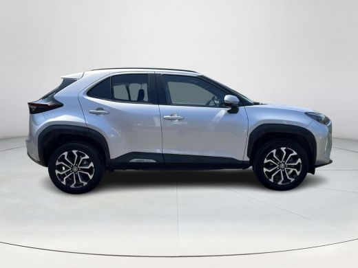 Toyota Yaris Cross 1.5 Hybrid Dynamic | Stoel- + stuurverwarming | Navigatie | Keyless entry | LED koplampen | ActivLease financial lease