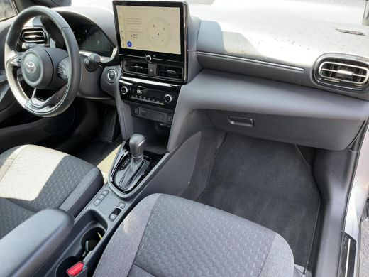Toyota Yaris Cross 1.5 Hybrid Dynamic | Stoel- + stuurverwarming | Navigatie | Keyless entry | LED koplampen | ActivLease financial lease