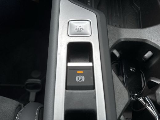 Volkswagen Passat Variant 1.5 eHybrid Business | PHEV | 204PK | Trekhaak | A-Camera | ACC | ERGO Active | ActivLease financial lease