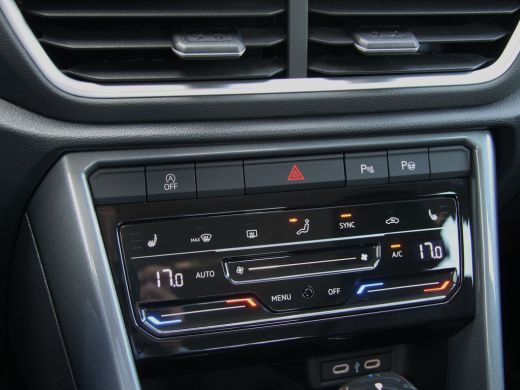 Volkswagen T-Roc 1.5 TSI 150pk DSG Style | Acc | Lane | Camera ActivLease financial lease