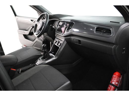 Volkswagen T-Roc 1.6 TDI Style Business R-Line, Cruise Control, Apple Carplay, Parkeersensoren ActivLease financial lease