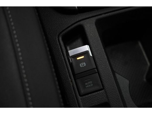 Volkswagen T-Roc 1.6 TDI Style Business R-Line, Cruise Control, Apple Carplay, Parkeersensoren ActivLease financial lease