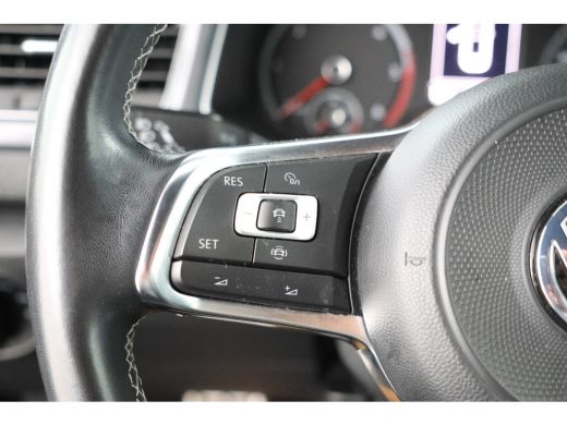 Volkswagen T-Roc 1.6 TDI Style Business R-Line, Cruise Control, Apple Carplay, Parkeersensoren ActivLease financial lease