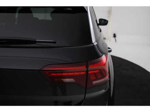 Volkswagen T-Roc 1.6 TDI Style Business R-Line, Cruise Control, Apple Carplay, Parkeersensoren ActivLease financial lease