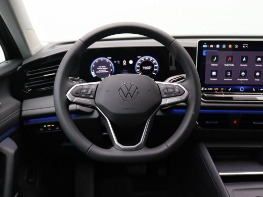 Volkswagen Tiguan 1.5 eTSI Life Edition 150PK DSG full led, trekhaak, standkachel, adaptive cruise, side assist, st... ActivLease financial lease