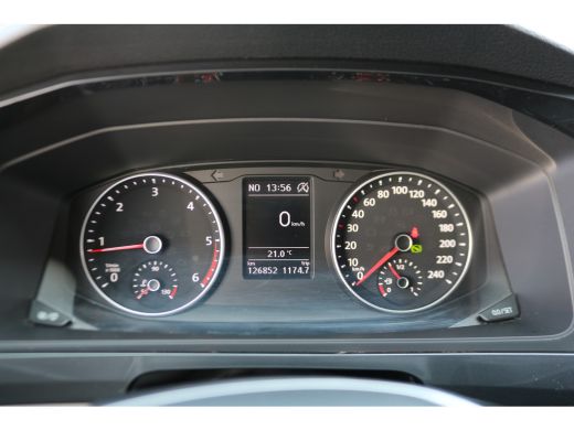 Volkswagen Transporter 2.0 TDI L2 H1 150pk DC 4-Motion Automaat Airco Led Trekhaak Camera ActivLease financial lease