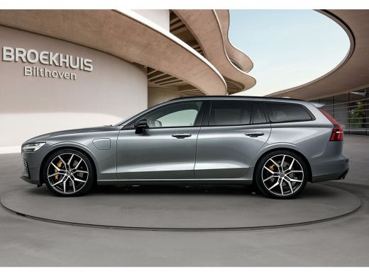 Volvo V60 2.0 T8 Twin Engine AWD Polestar Engineered | Trekhaak | PDC + Camera | Panoramadak | 405pk | | Ha... Volvo V60 2.0 T8 Twin Engine AWD Polestar Engineered | Trekhaak | PDC + Camera | Panoramadak | 405pk | | Ha...