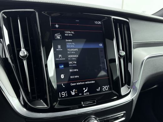 Volvo  V60 2.0 T8 Twin Engine AWD Polestar Engineered | Trekhaak | PDC + Camera | Panoramadak | 405pk | | Ha... ActivLease financial lease