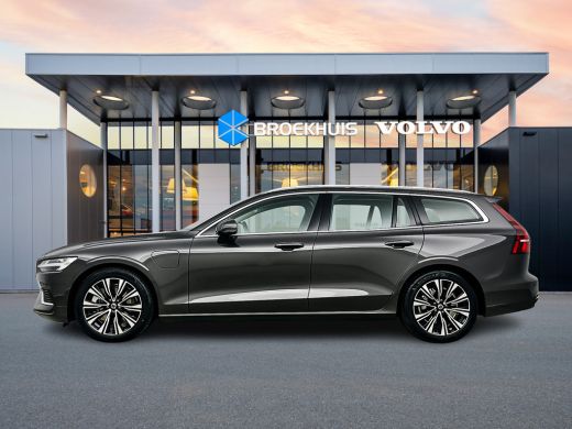 Volvo  V60 T6 Recharge AWD Ultimate Bright | 18" | Panoramadak | Blond Leder | Head-up | Elektr. verst. stoe... ActivLease financial lease