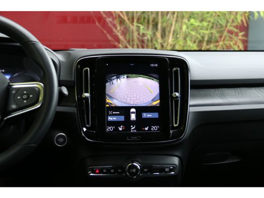 Volvo  XC40 1.5 T5 Recharge R-Design | Harman/Kardon | Camera | Stuur/stoelverwarming ActivLease financial lease