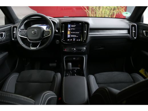 Volvo  XC40 1.5 T5 Recharge R-Design | Harman/Kardon | Camera | Stuur/stoelverwarming ActivLease financial lease