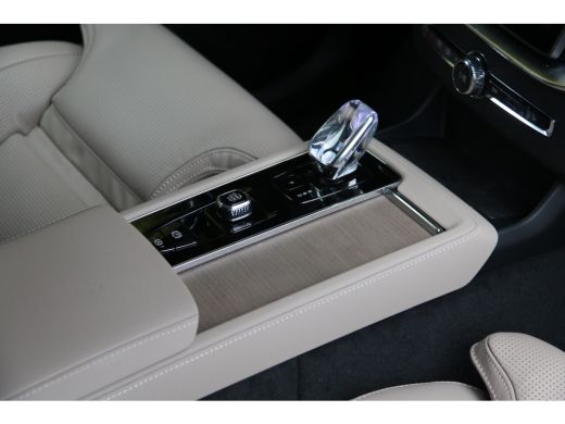Volvo  XC90 2.0 T8 Plug-in hybrid AWD Ultra Bright | Facelift | Luchtvering | Bowers&Wilkins | Trekhaak | Mas... ActivLease financial lease