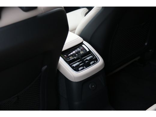 Volvo  XC90 2.0 T8 Plug-in hybrid AWD Ultra Bright | Facelift | Luchtvering | Bowers&Wilkins | Trekhaak | Mas... ActivLease financial lease