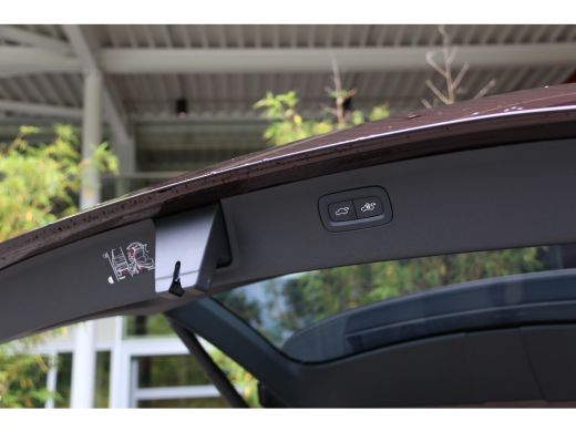 Volvo  XC90 2.0 T8 Plug-in hybrid AWD Ultra Bright | Facelift | Luchtvering | Bowers&Wilkins | Trekhaak | Mas... ActivLease financial lease