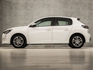 Peugeot 208 1.2 PureTech Sport (APPLE CARPLAY, GROOT NAVI, 360 CAMERA, LM VELGEN, SPORTSTOELEN, PARKEERSENSOR...