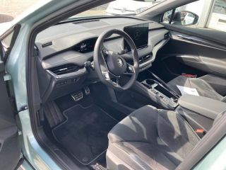 Skoda Enyaq iV 60 Sportline 180pk | Keyless | Matrix koplampen | Navigatie | App connect | Dodehoekdetectie | St...