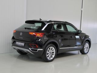 Volkswagen T-Roc 1.5 TSI 150pk DSG Style | Acc | Lane | Camera