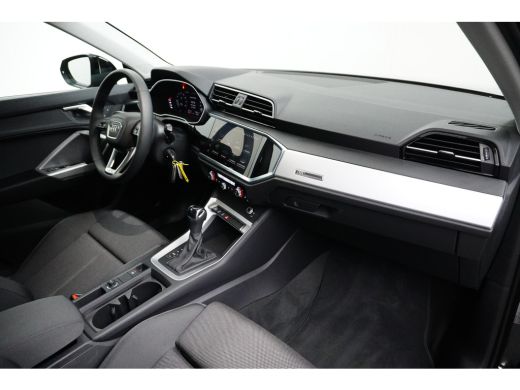 Audi Q3 35 TFSI 150PK Advanced Edition | TREKHAAK | STOELVERW. | ELEKTR. A. KLEP ActivLease financial lease