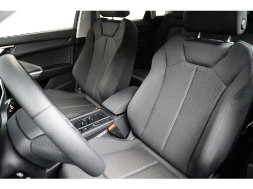 Audi Q3 35 TFSI 150PK Advanced Edition | TREKHAAK | STOELVERW. | ELEKTR. A. KLEP ActivLease financial lease