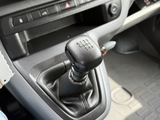 Citroën Jumpy 2.0 BlueHDI 123 PK / L3H1 / 1e EIG. / DUBBELE CABINE 6-PERS / AIRCO / CRUISE / CAMERA ActivLease financial lease