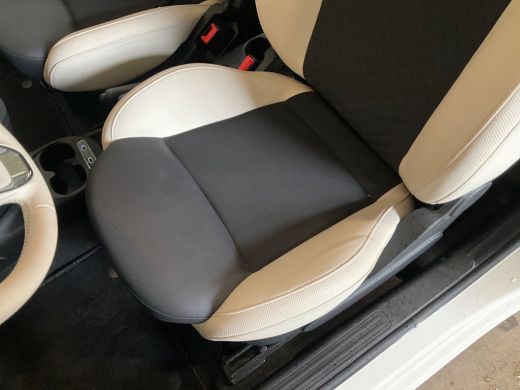 Fiat 500 1.0 Hybrid Dolcevita | Panoramadak | Climate & Cruise C. | Keyless | Park Assist | 16"LMV | Navig... ActivLease financial lease