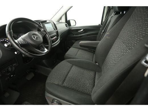 Mercedes-Benz Vito 114 CDI Lang Automaat Airco Cruise Carplay Camera Trekhaak 18"LMV Navigatie 3 Persoons ActivLease financial lease