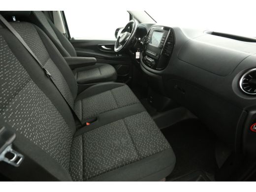 Mercedes-Benz Vito 114 CDI Lang Automaat Airco Cruise Carplay Camera Trekhaak 18"LMV Navigatie 3 Persoons ActivLease financial lease