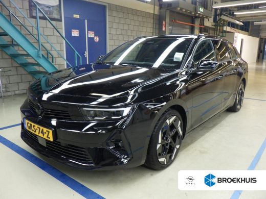 Opel Astra Sports Tourer 1.6 Turbo Plug In Hybrid GSe 225pk | Schuif-/Kanteldak | Afn. Trekhaak | Sportstoel... Opel Astra Sports Tourer 1.6 Turbo Plug In Hybrid GSe 225pk | Schuif-/Kanteldak | Afn. Trekhaak | Sportstoel...