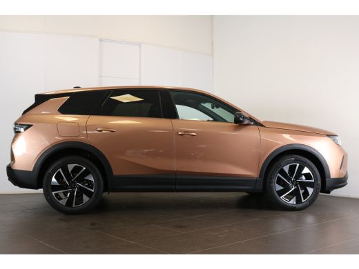 Opel Grandland GS | Draadloze telefoonlader (Inductie) | Elektronische klimaatregeling met twee zones | LED dagr... ActivLease financial lease