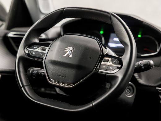 Peugeot 2008 1.2 PureTech Sport (APPLE CARPLAY, GROOT NAVI, 360 CAMERA, STOELVERWARMING, LANE ASSIST, SPORTSTO... ActivLease financial lease