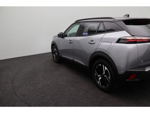 Peugeot e-2008 EV GT 54 kWh | Achteruitrijcamera | Airco (automatisch) | Camera voor ActivLease financial lease