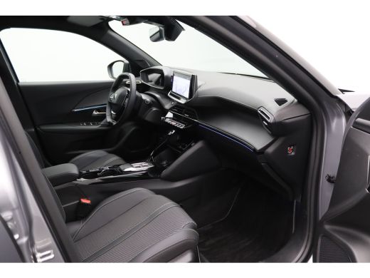 Peugeot e-2008 EV GT 54 kWh | Achteruitrijcamera | Airco (automatisch) | Camera voor ActivLease financial lease
