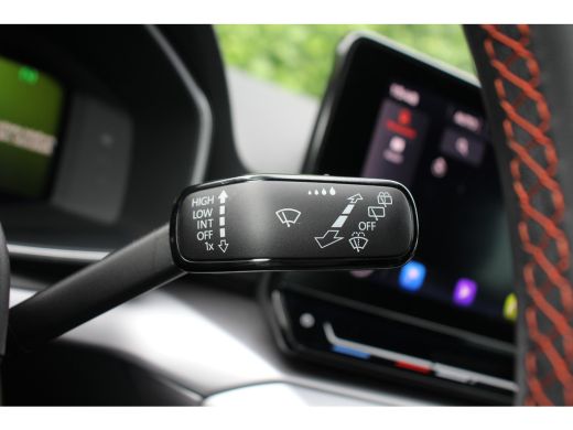 Seat Leon 1.0 eTSI FR Business Intense | NL-AUTO | DEALER OH | CAMERA | LED | ADAPTIVE CRUISE | VIRTUAL COC... ActivLease financial lease