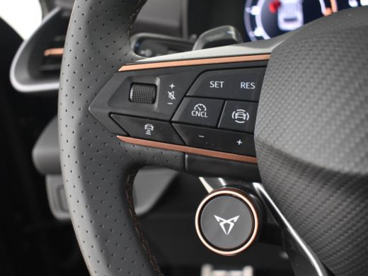 CUPRA Terramar 1.5 TSI e-Hybrid VZ America s CUP .5 TSI e-Hybrid 200kW / 272pk l Sennheiser Audio l Slechts 1900... ActivLease financial lease
