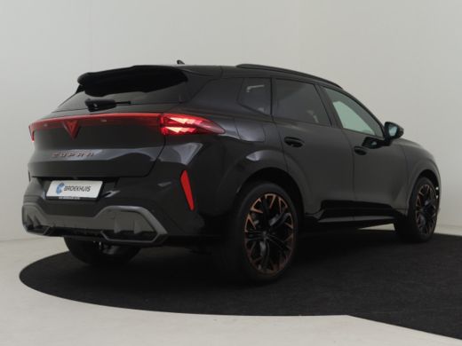 CUPRA Terramar 1.5 TSI e-Hybrid VZ America s CUP .5 TSI e-Hybrid 200kW / 272pk l Sennheiser Audio l Slechts 1900... ActivLease financial lease